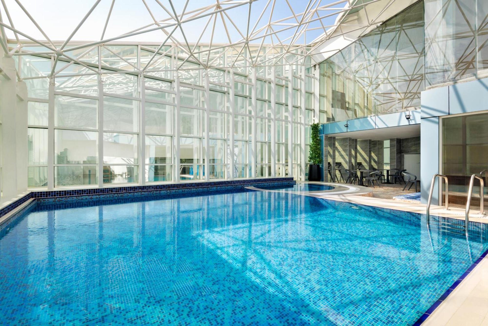 La Quinta By Wyndham Abu Dhabi Al Wahda Hotel Ngoại thất bức ảnh