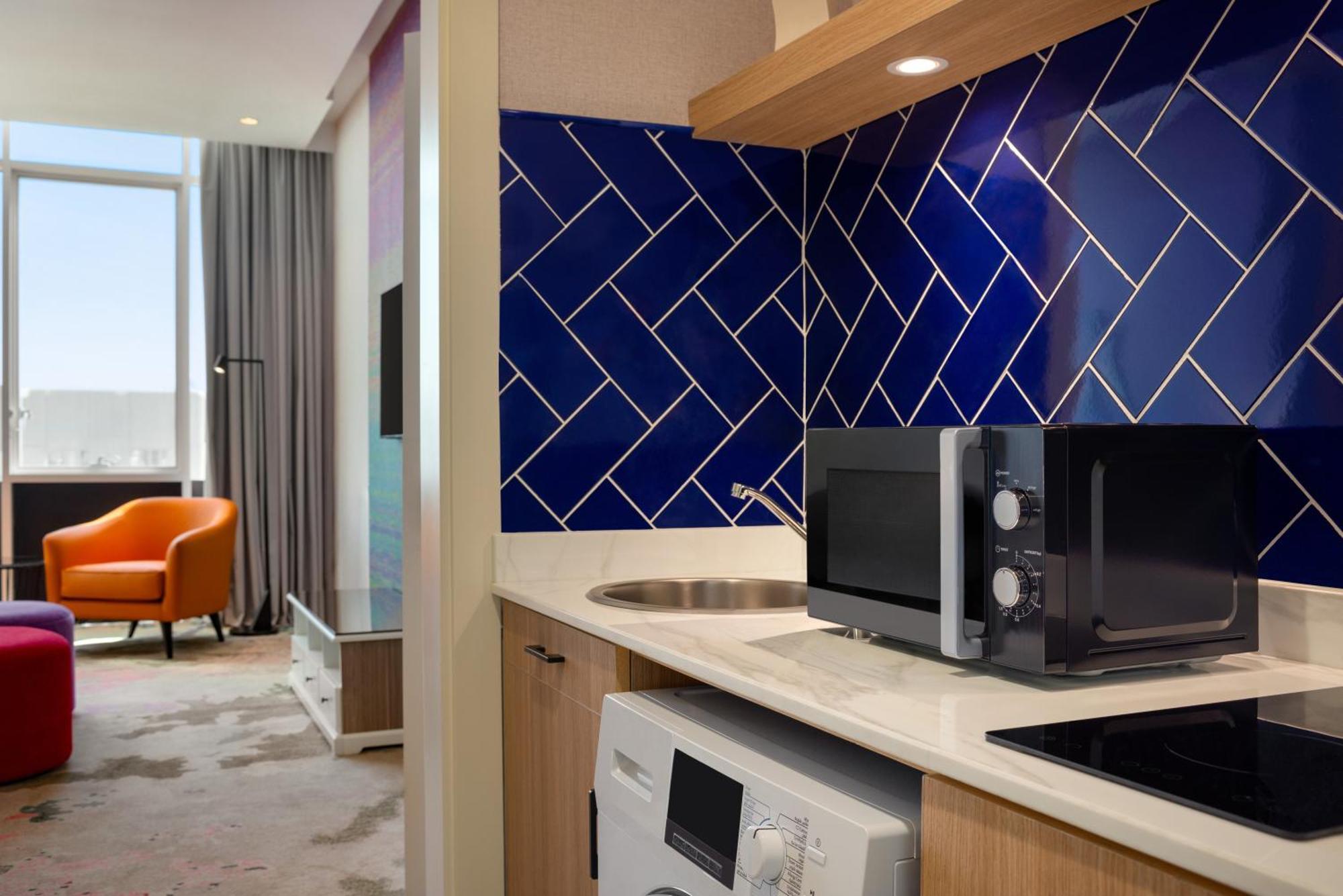 La Quinta By Wyndham Abu Dhabi Al Wahda Hotel Ngoại thất bức ảnh